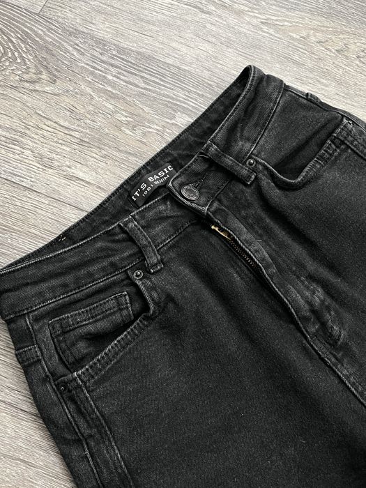 Джинси кльош чорні