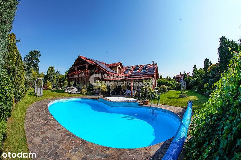 Luksusowa willa z basenem i inteligentnym systemem