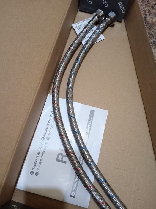 Продам шланги для смесителя