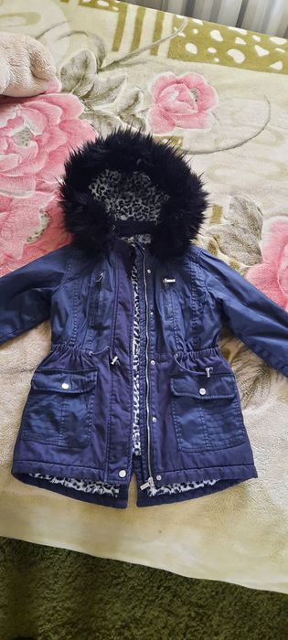 Продам зимове дитяче пальто.