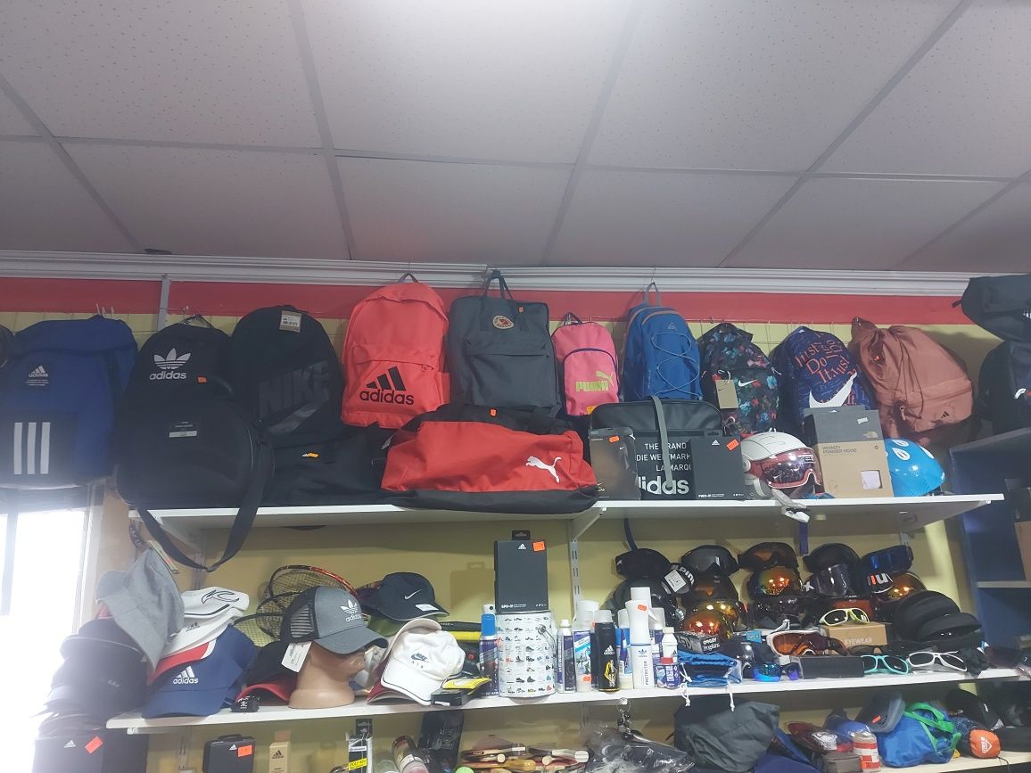 Захистна хокейна рукавичка adidas роз М  ліва