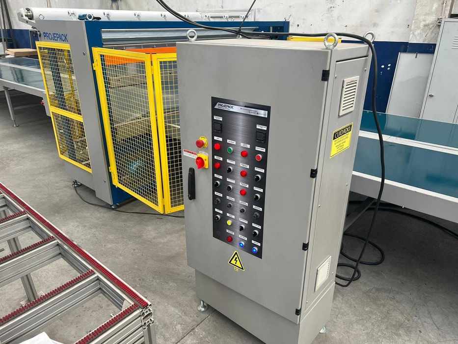 MÁQUINA INDUSTRIAL DE EMBALAGEM AUTOMÁTICA