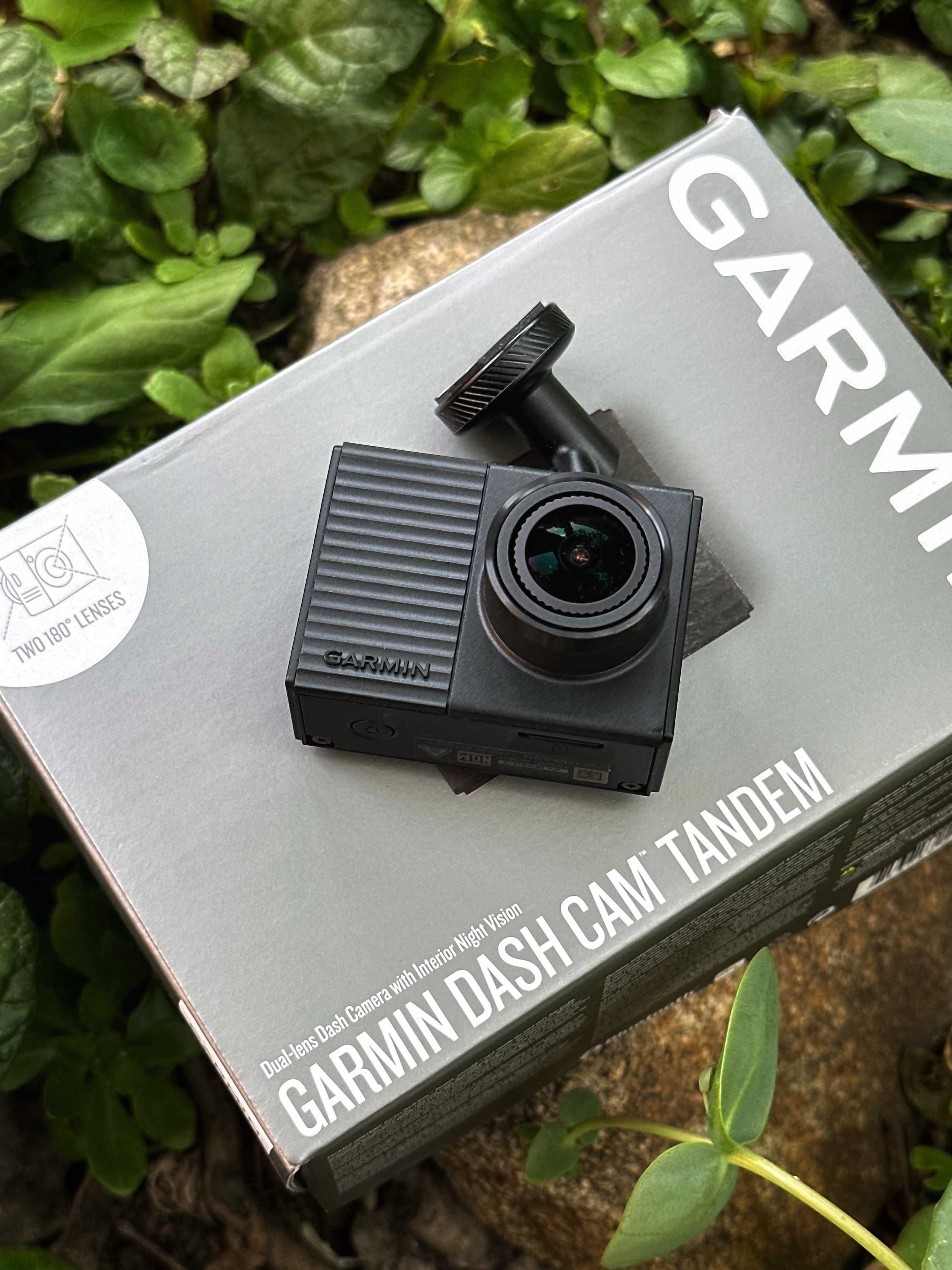 Новий відеореєстратор Garmin Dash Cam Tandem з офіційною гарантією