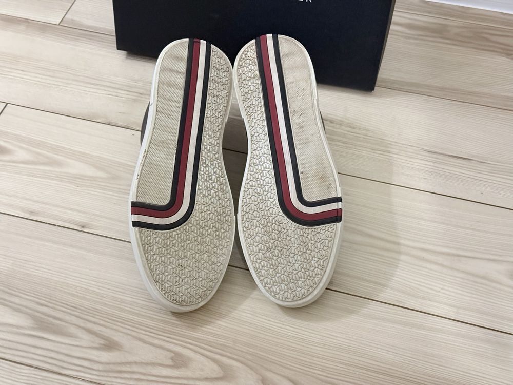 Buty Tommy Hilfiger - na gwarancji, jak nowe!