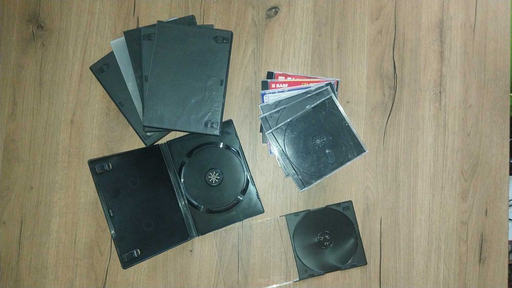 Pudełka na płyty CD i DVD