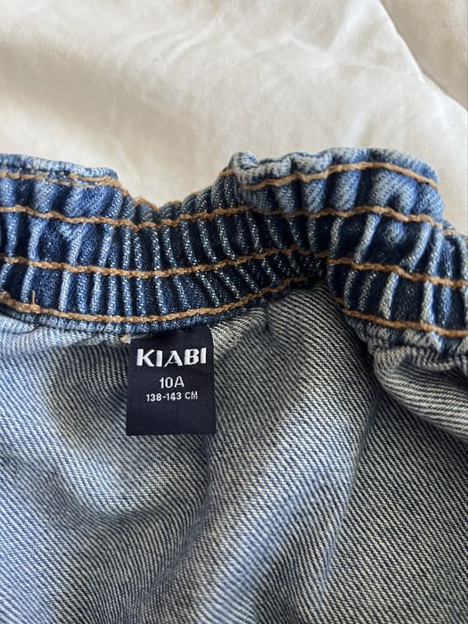 Vestido e saia de peito
