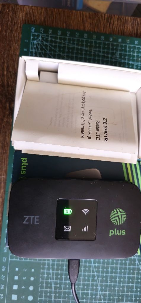 Ruter ZTE MF971R.