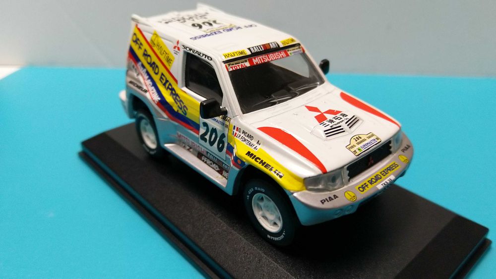 Mitsubishi Pajero 4x4 #206: Vencedor Rali Dakar 1998 - Altaya 1/43