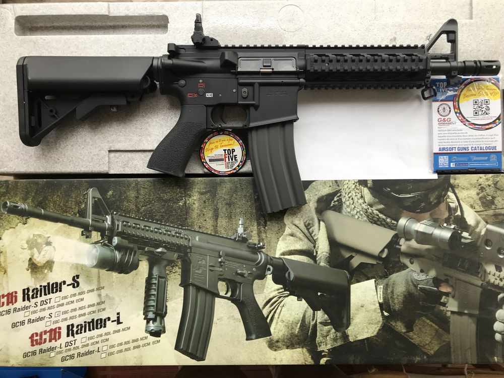 Fuzil Eléctrico M4 Airsoft marca G&G modelo CM15 KR-CQB + CM16 MOD0