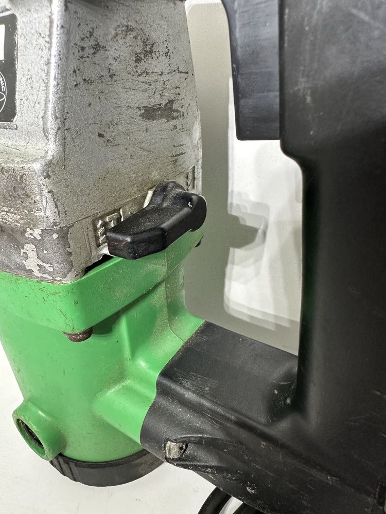 Перфоратор HITACHI DH25PB  Hitachi  DH 25 PB