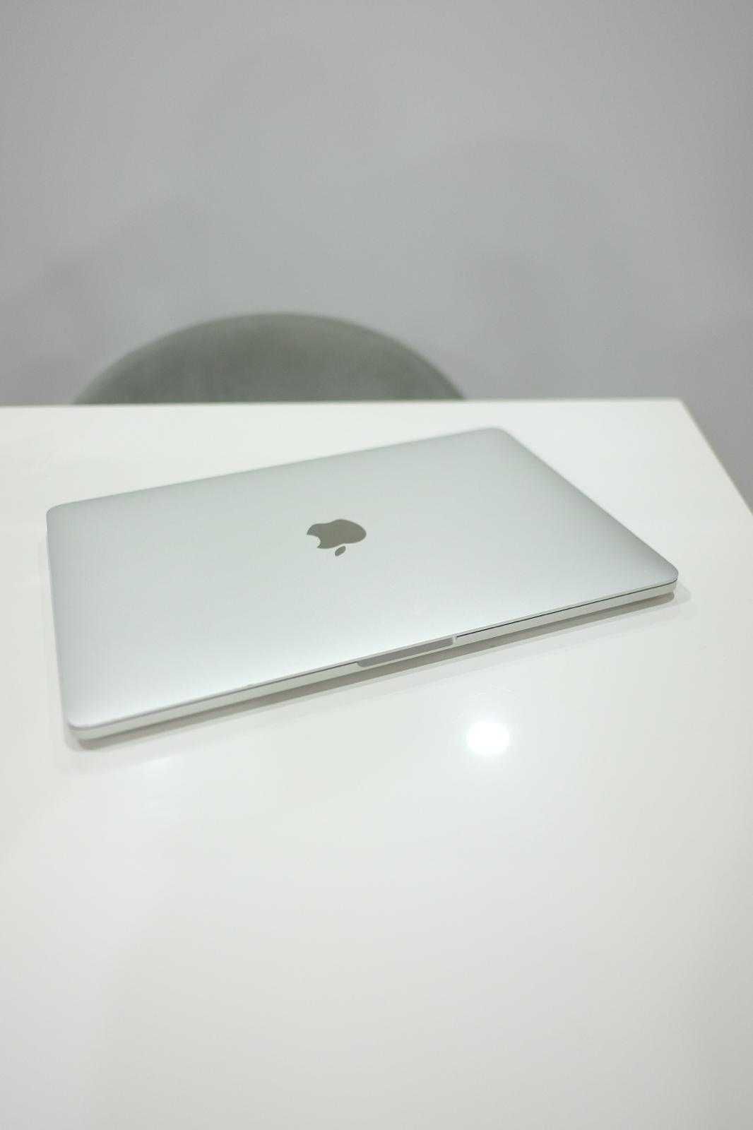 MacBook Pro 13” Late 2020 | Intel i5 2.0-3.8Ghz | 16GB RAM | 512GB SSD