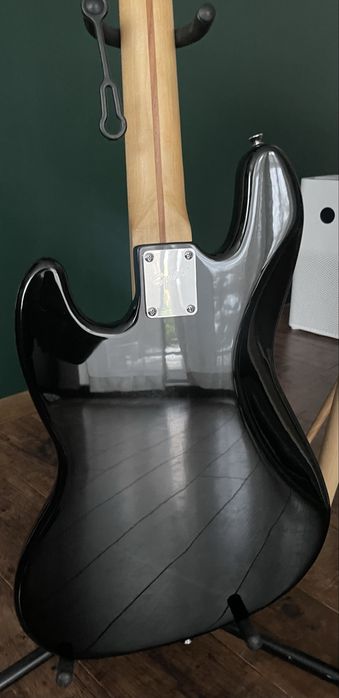 Squier jazz bass vm 77 gitara basowa