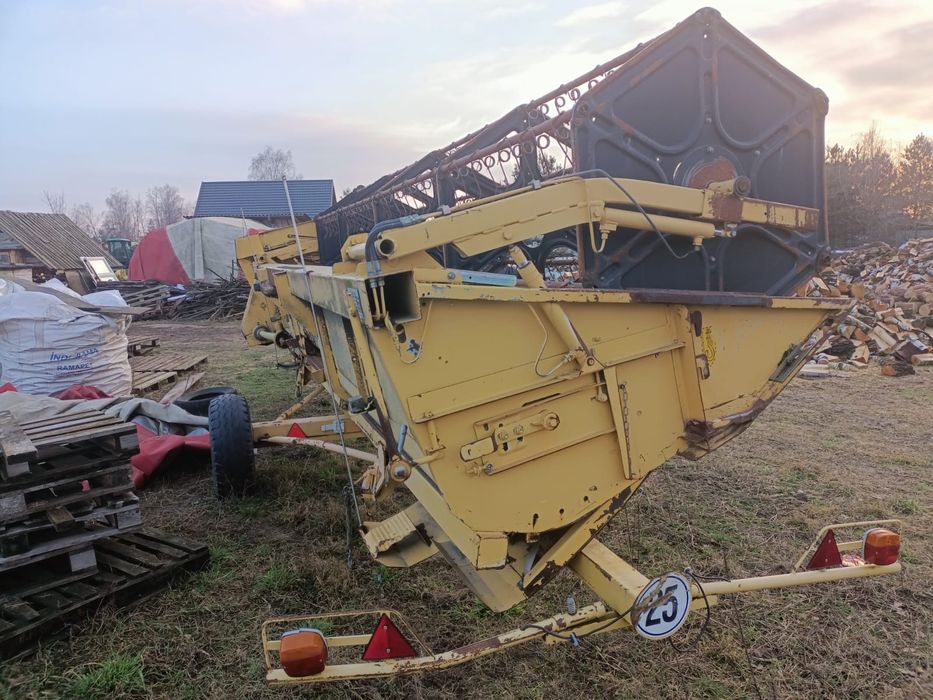 Przystawka cheder new holand  6 rzędów 5.18  6.10 .