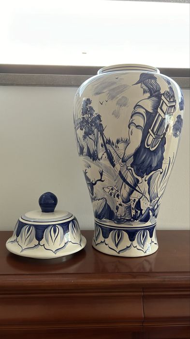 Jarro/Louça de Porcelana