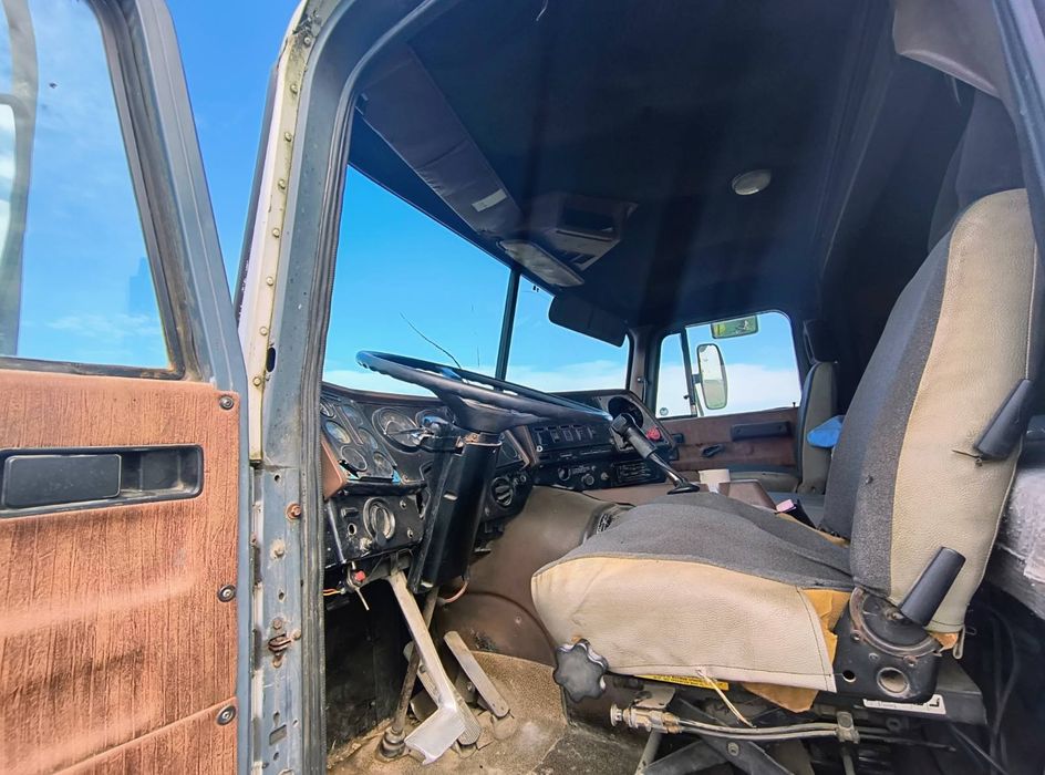 Самоскид International 9600