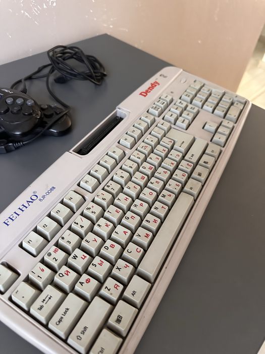 Игровая приставка Dendy  8 бит