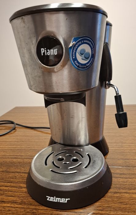 Ekspres ciśnieniowy do kawy  Zelmer Piano