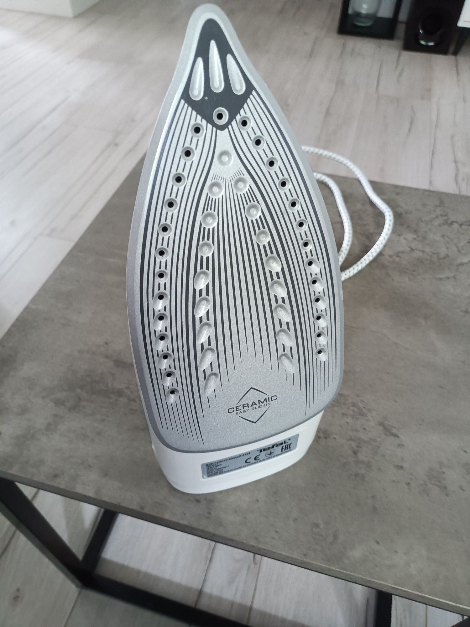 Żelazko parowe Tefal Virtuo 30