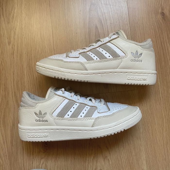 Sapatilhas Adidas Centennial LO SNS