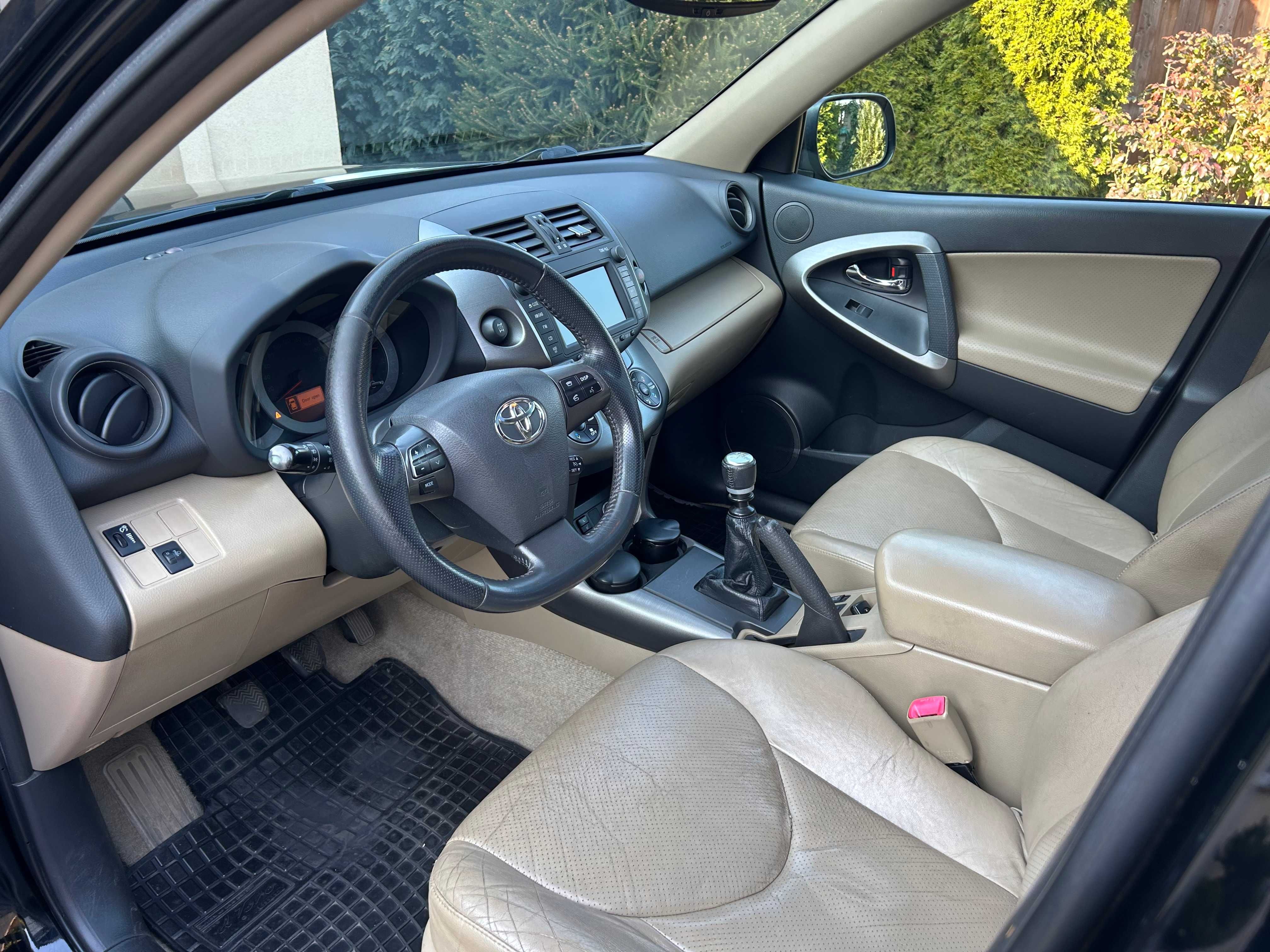 TOYOTA RAV4 2,2 D 130kw