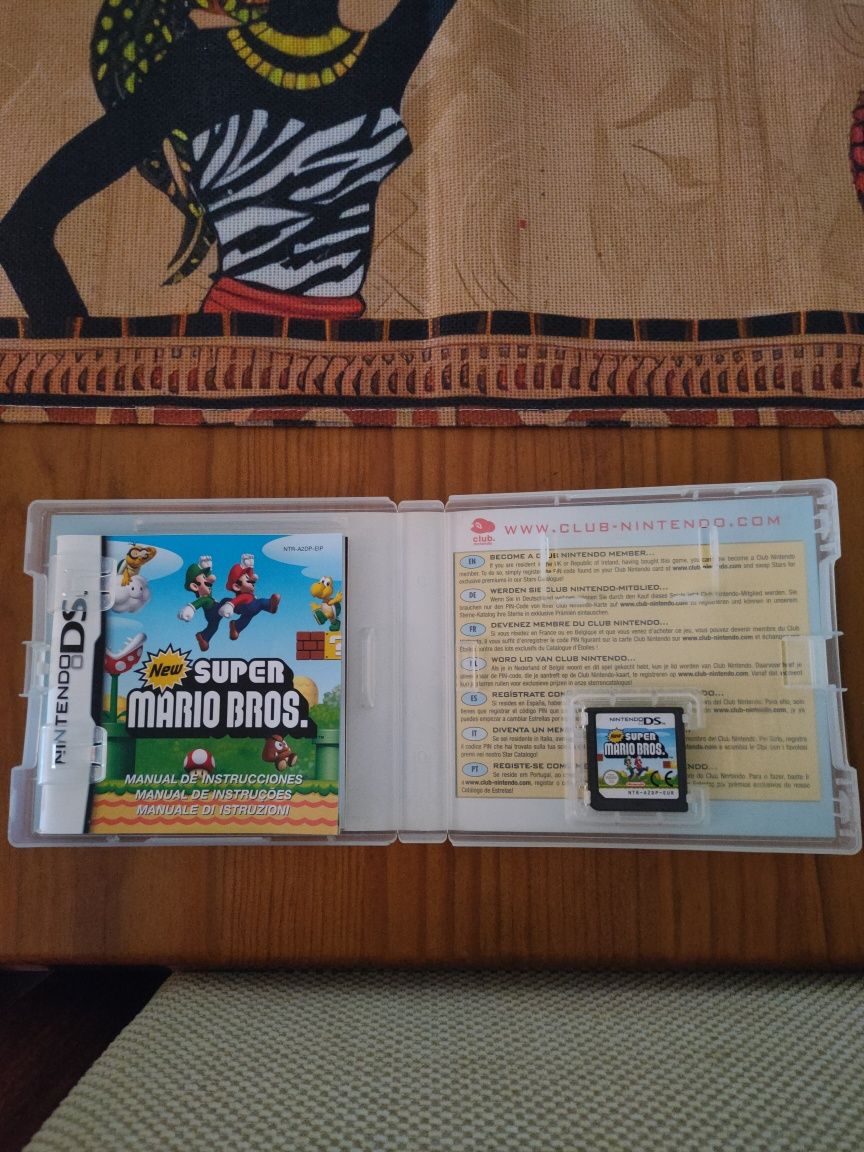 Nintendo DSi com 6 jogos