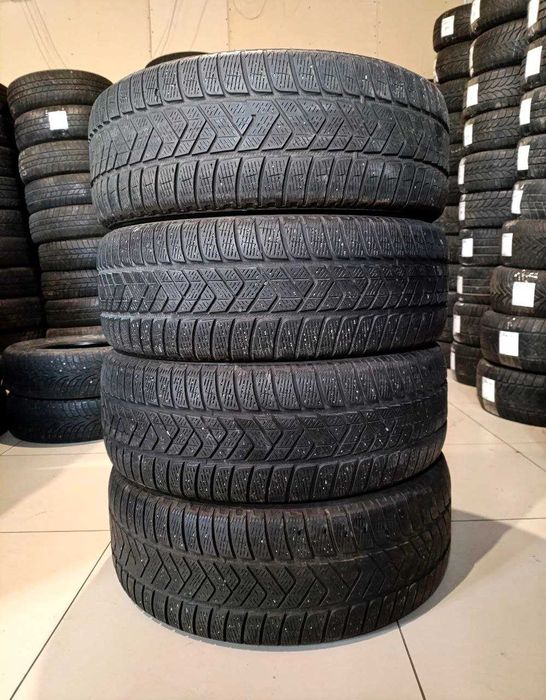 Комплект шин б/у 235/60R18 107H Pirelli Scorpion Winter TM