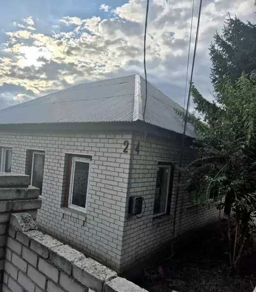 Продам половину будинку з власною землею р-н Громова (Черкаси-Газ)