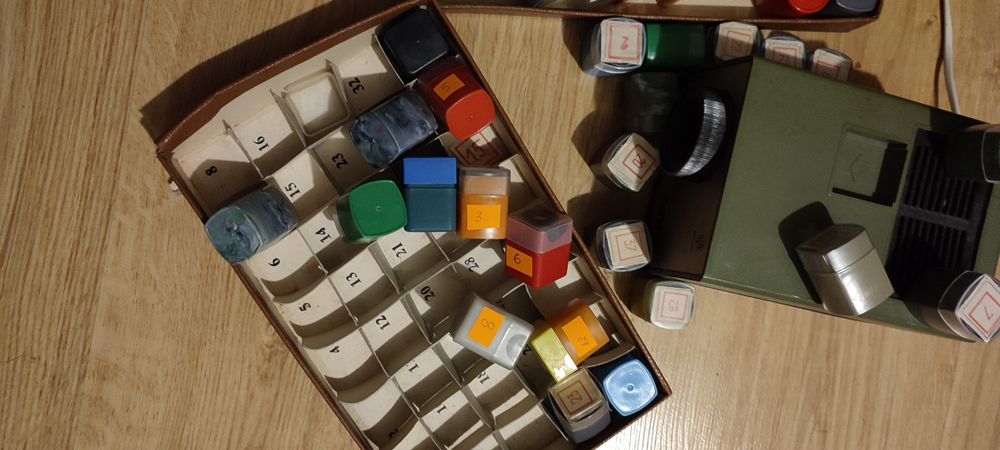 Kolekcja bajek z rzutnikiem