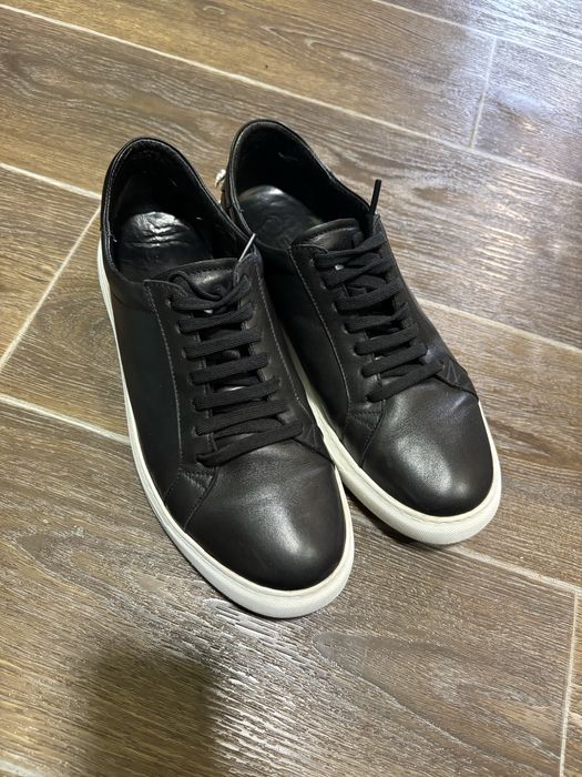 Кеди ,кросівки жіночі шкіряні Estro  40 розмір