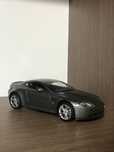 Aston Martin V12 Vantage 1/24 Welly