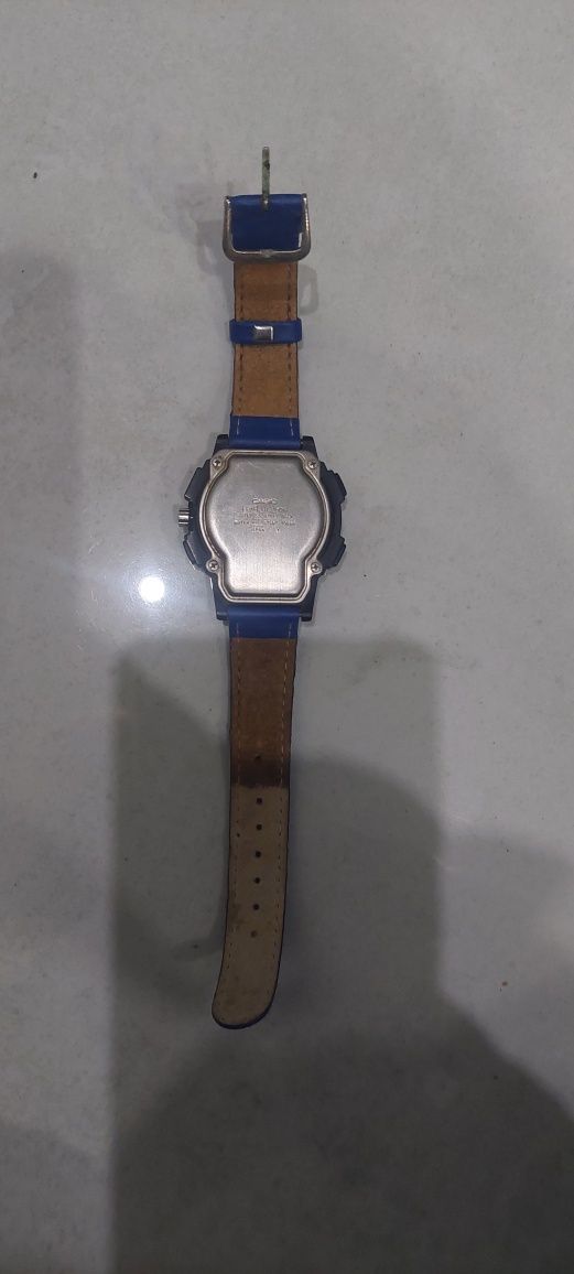 Zegarek casio AQ-150W podświetlany analogowo cyfrowy