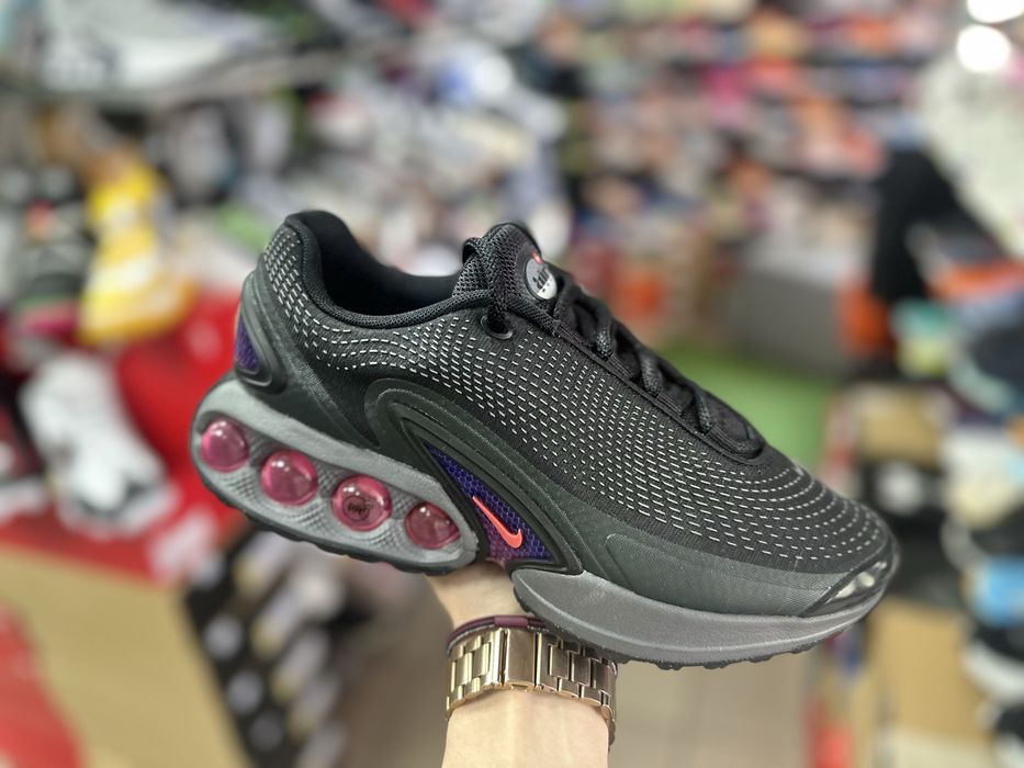 Кросівки Nike Air Max DN ( РОЗМІР 38, 38.5)