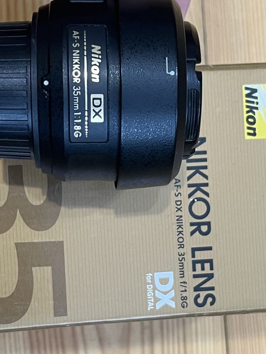 об’єктив Nikon AF-S DX NIKKOR 35mm f/1.8G