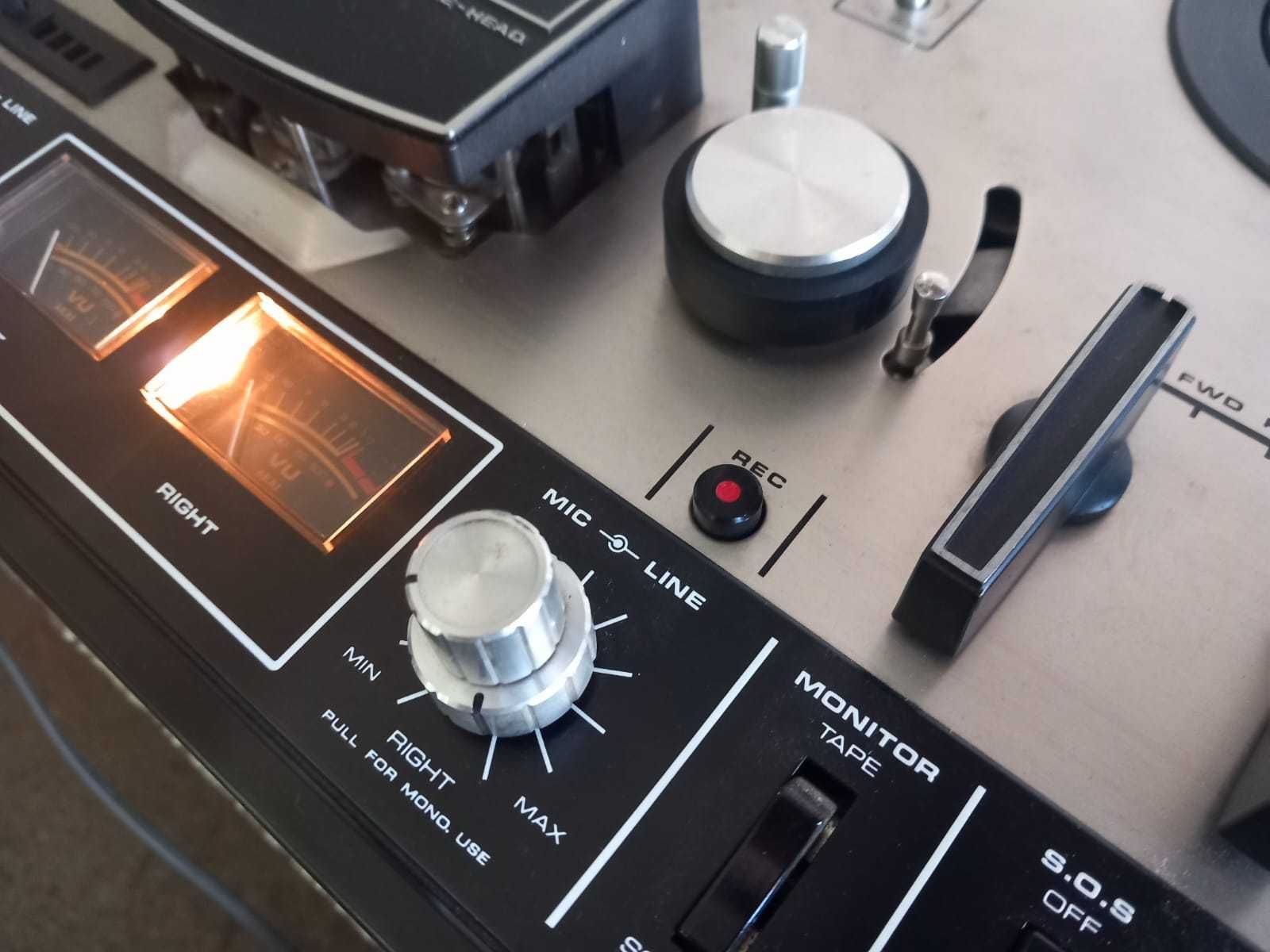 AKAI 4000DS Mk-II - Toca fitas