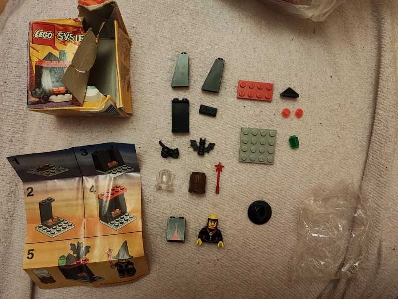LEGO System Castle 2872 Witch's Fireplace (uszkodzony karton) vintage