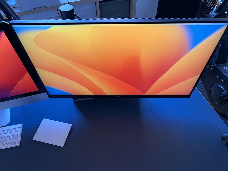 Monitor LG UltraFine 32UN880-B