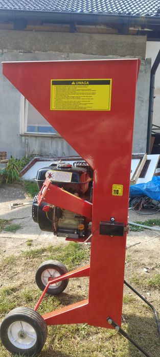 Rozdrabniacz do gałęzi spalinowy