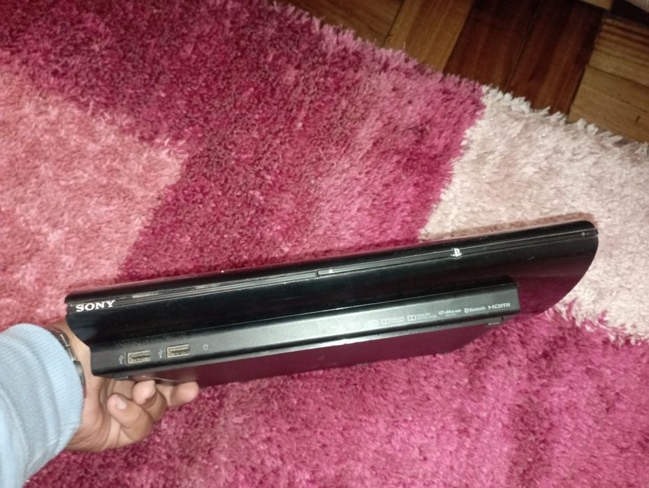 PlayStation 3 Super Slim (11 jogos)