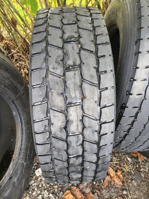 Шини колеса 315/70 R22,5   Sava