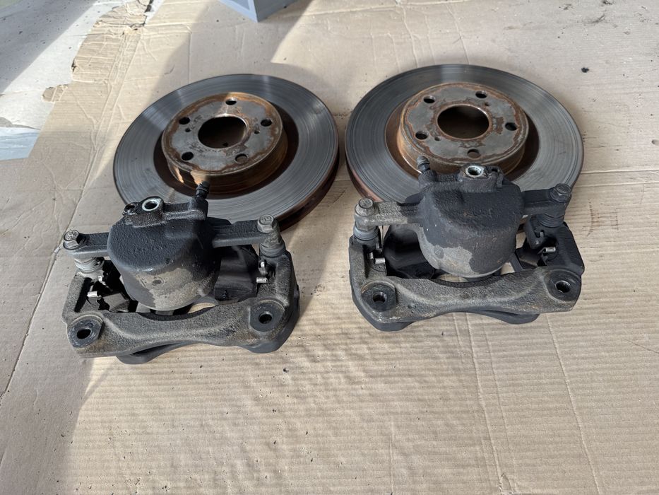 Супорта передні + торм диски Toyota Camry 40-50 lexus es 350