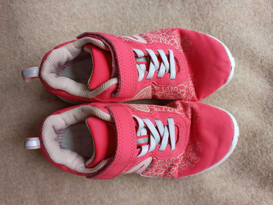 Lekkie adidasy Newfeel Soft, r. 32