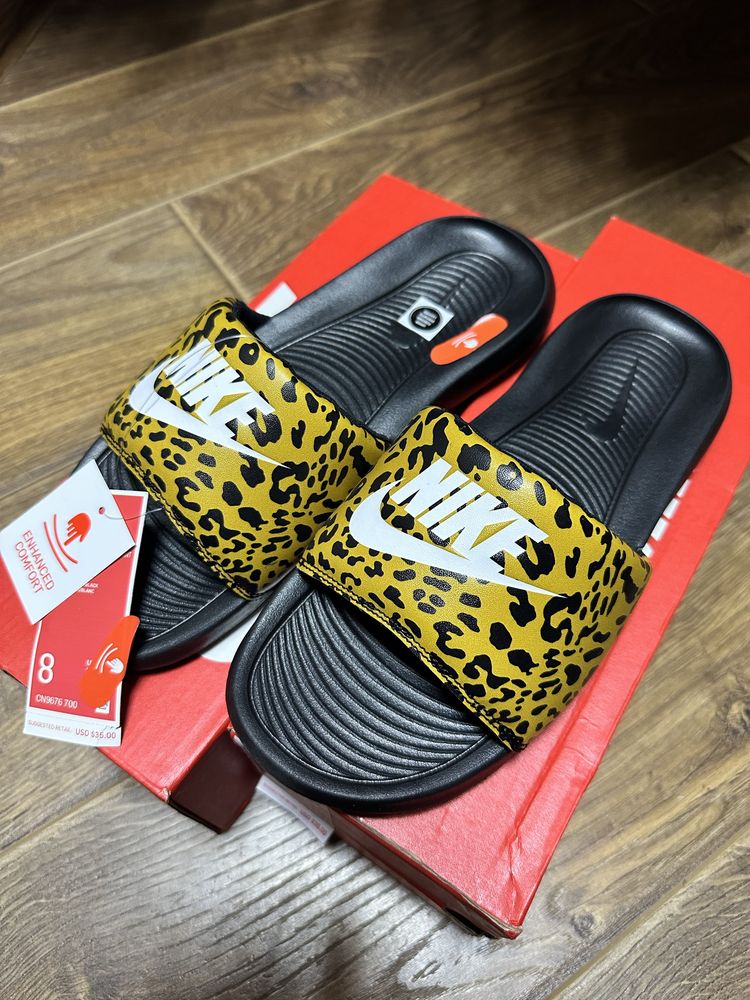 Сланці nike. Тапки найк. Жіночі шльопанці найк оригінал. Оригинал