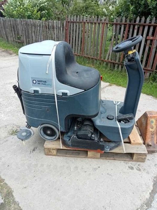 Szorowarka Nilfisk BR 752