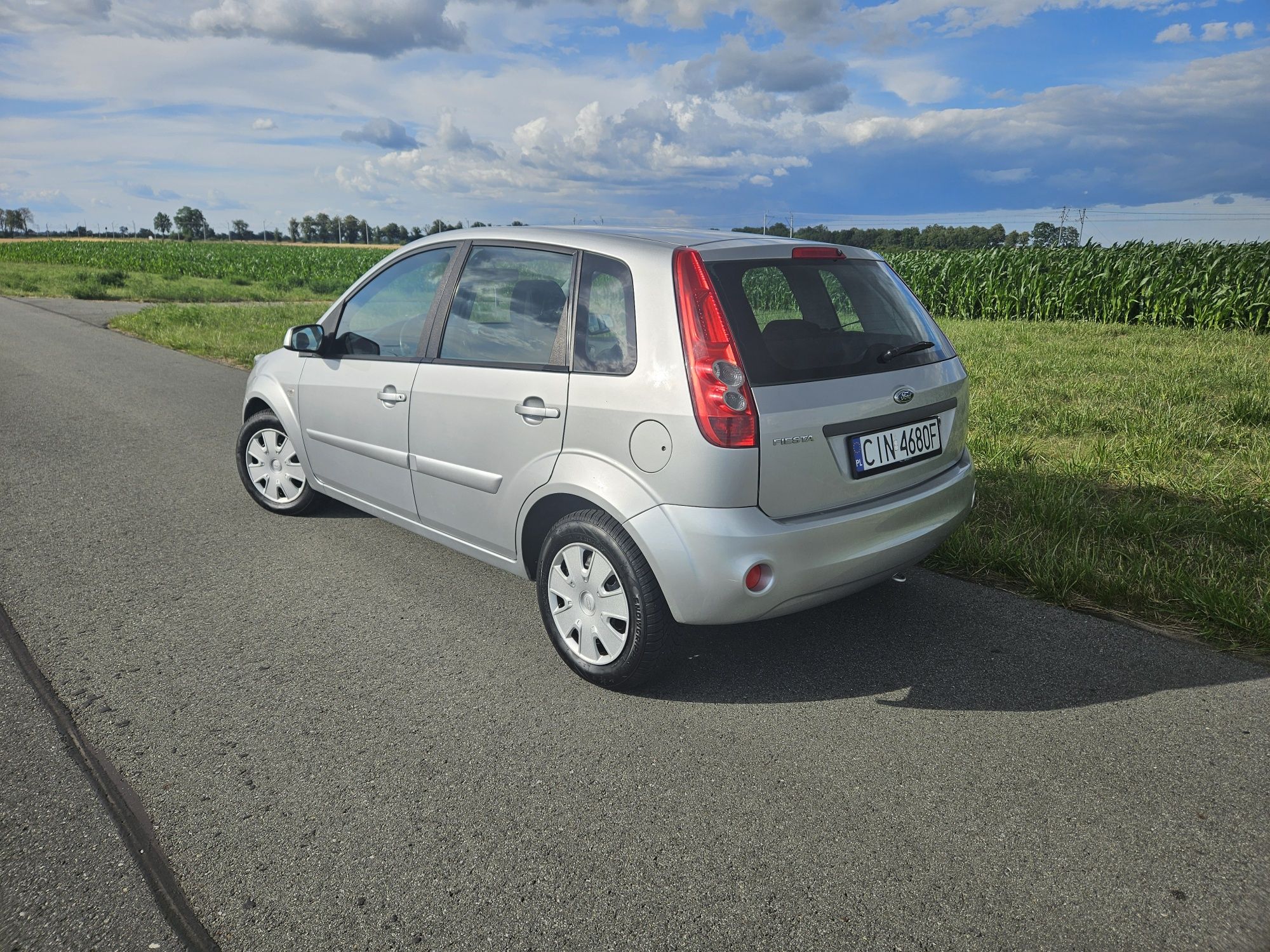 Ford Fiesta Lift Benzyna 5-Drzwi Niski Przebieg Super Stan