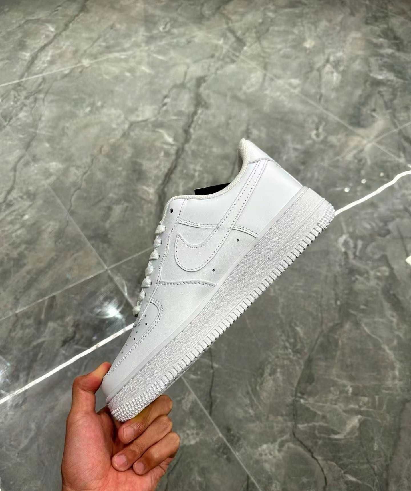 Nike Air Force 1 '07 White 39