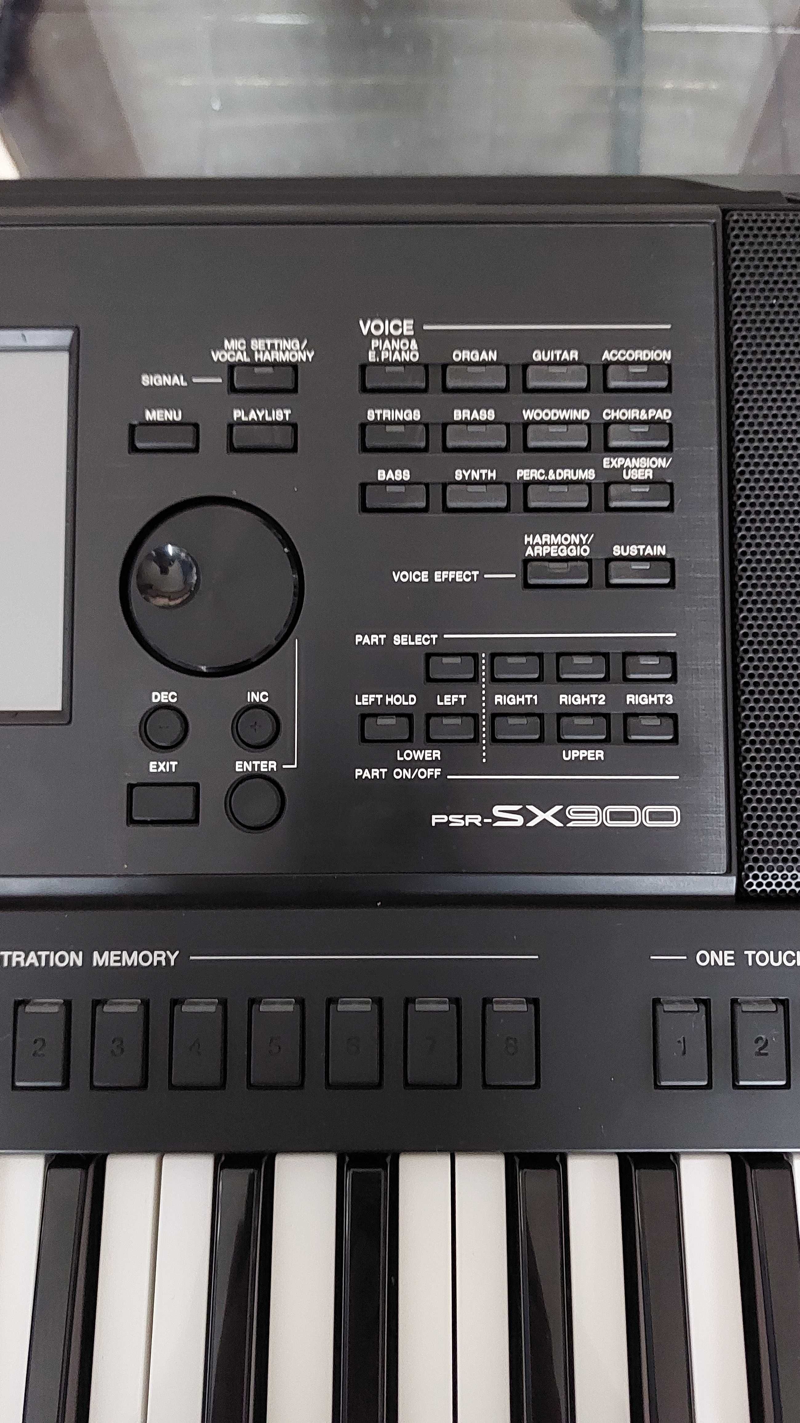 Keyboard Yamaha PSR SX 900 stan jak nowy