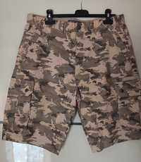 Bermudas  cor  camuflado