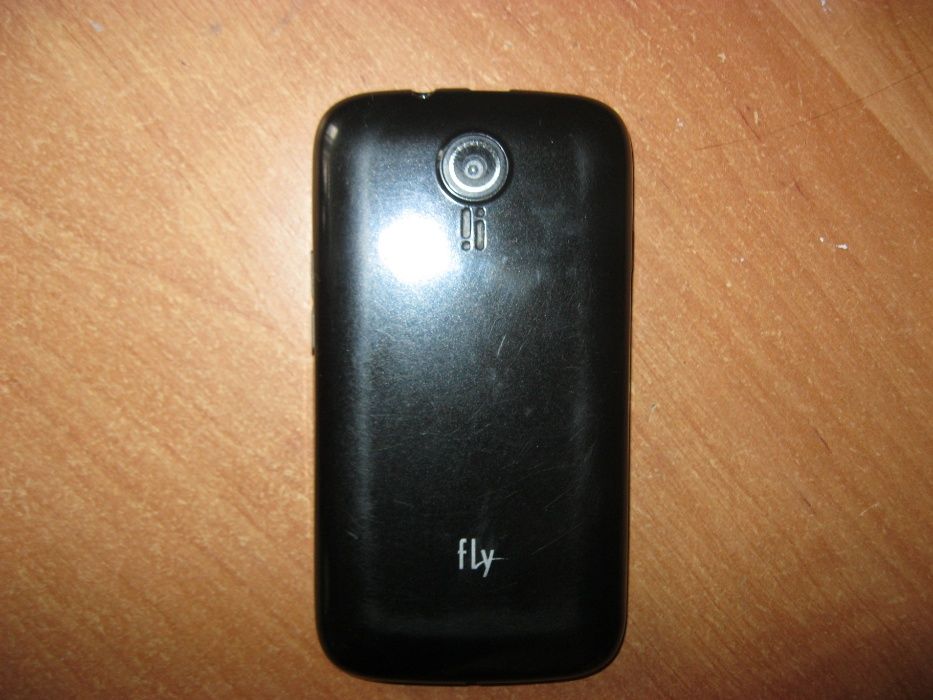 Смартфон Fly IQ239