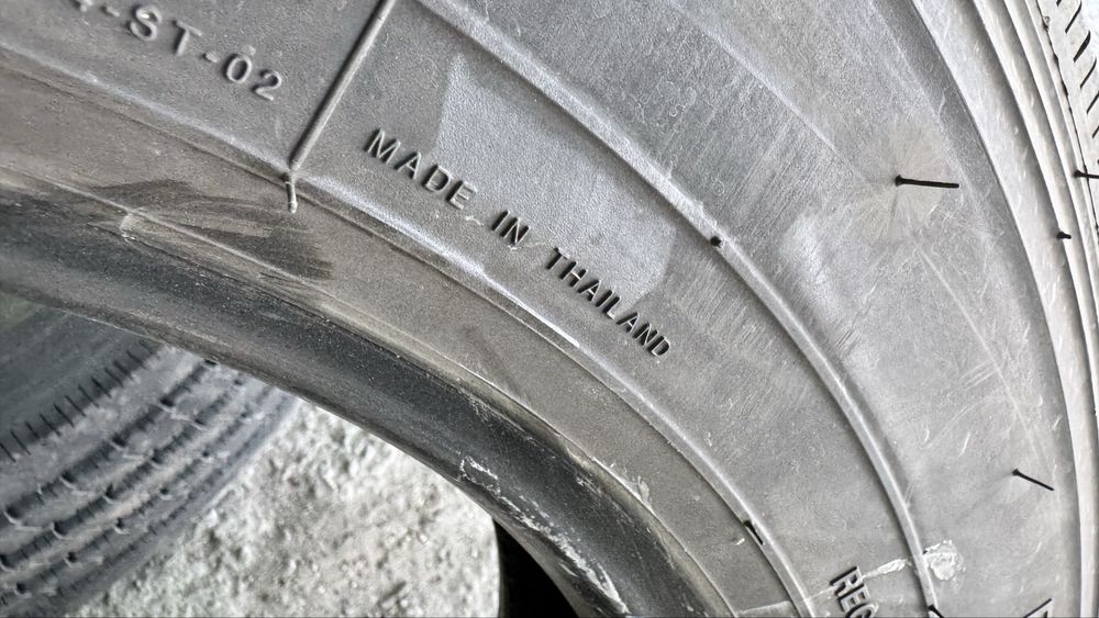 215/75/17,5 Deestone рульові-2шт