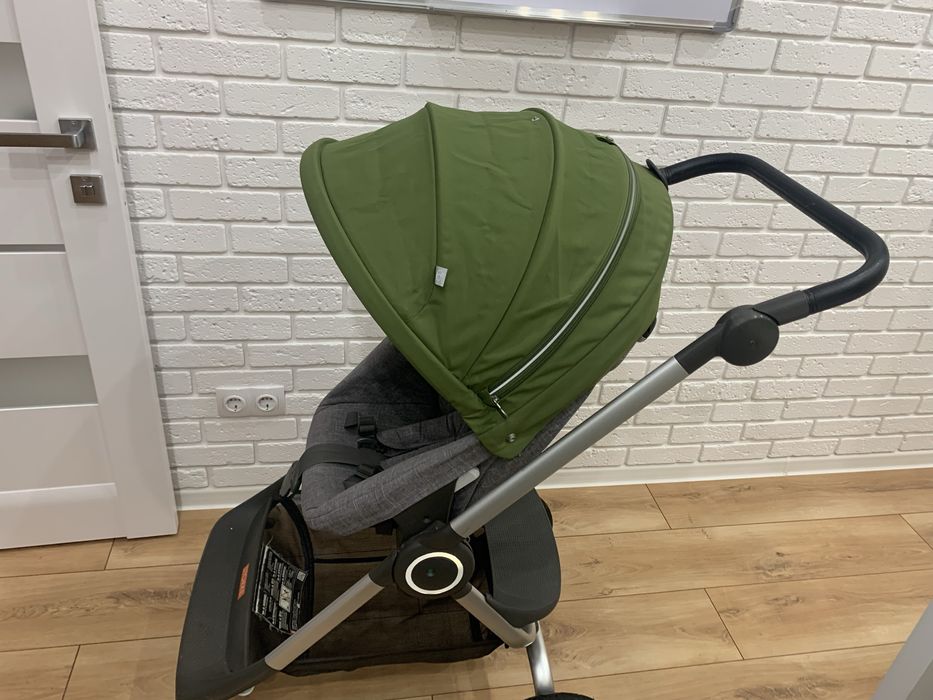 Коляска дитяча в гарному стані